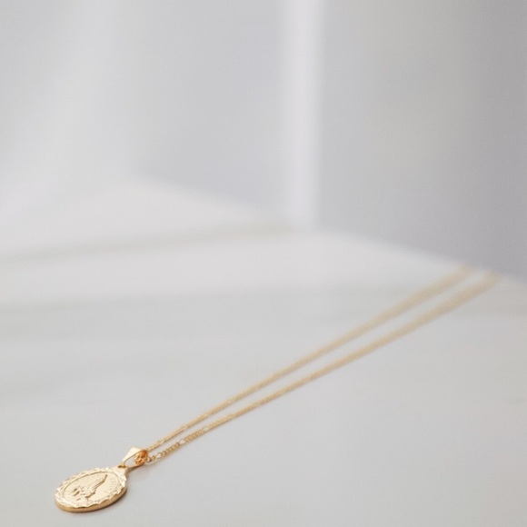 Virgin Mary Necklace | 18kt Gold Filled - Picture 1 of 7